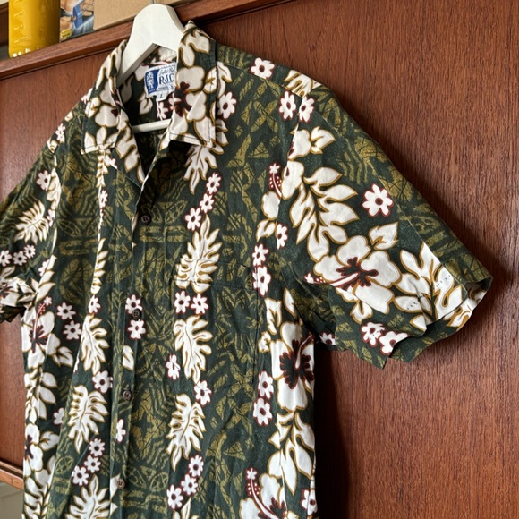 Styled BY RJC LTD. Made in Hawaii USA. Vintage retro Hawaiian short sleeve shirt - Picture 4 of 12